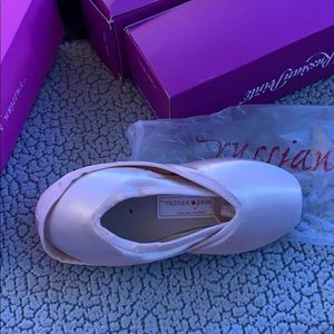 Russian pointe shoes